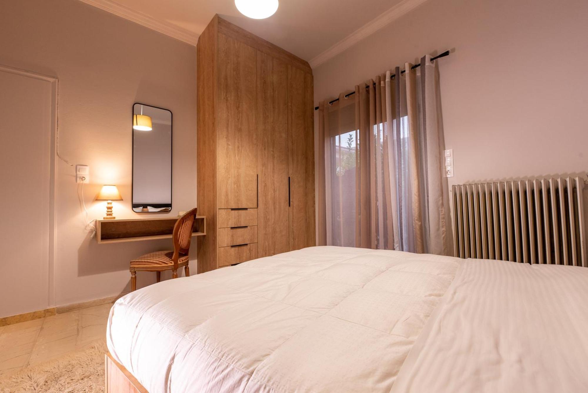 Stamos Apartment Airport Spáta Eksteriør bilde