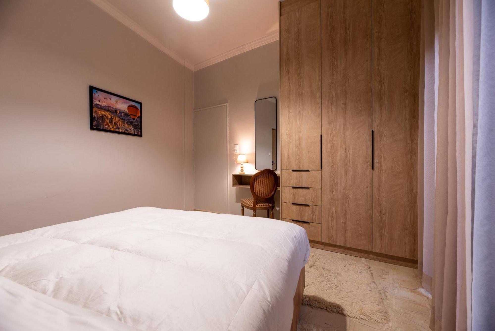 Stamos Apartment Airport Spáta Eksteriør bilde