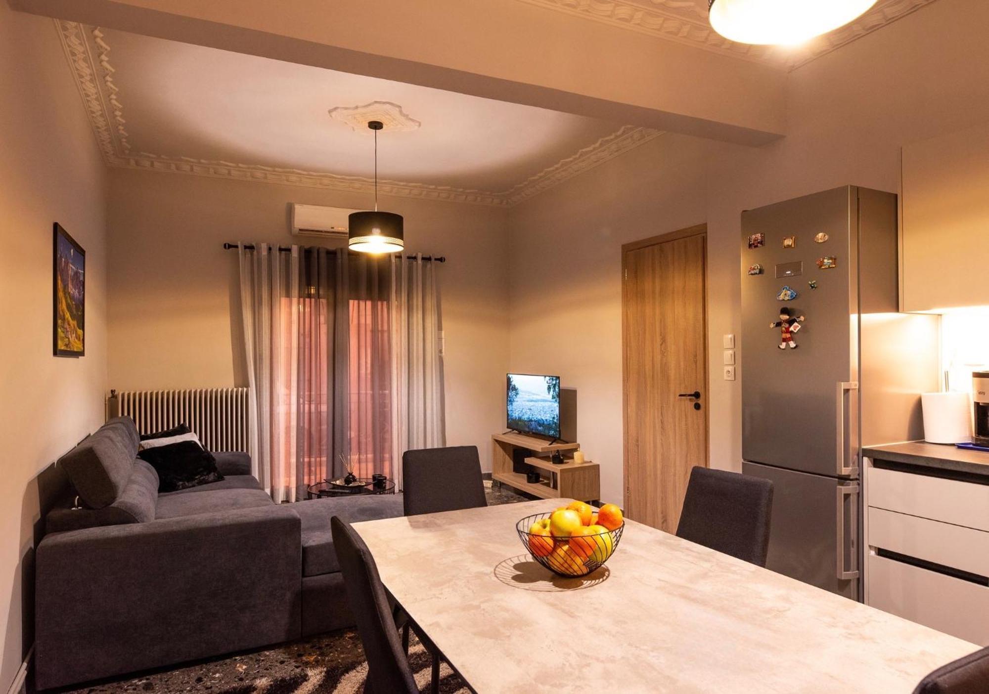 Stamos Apartment Airport Spáta Eksteriør bilde